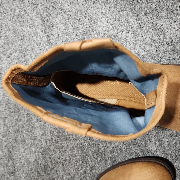 Forever 21 Western Style Boots - Picture 10 of 11